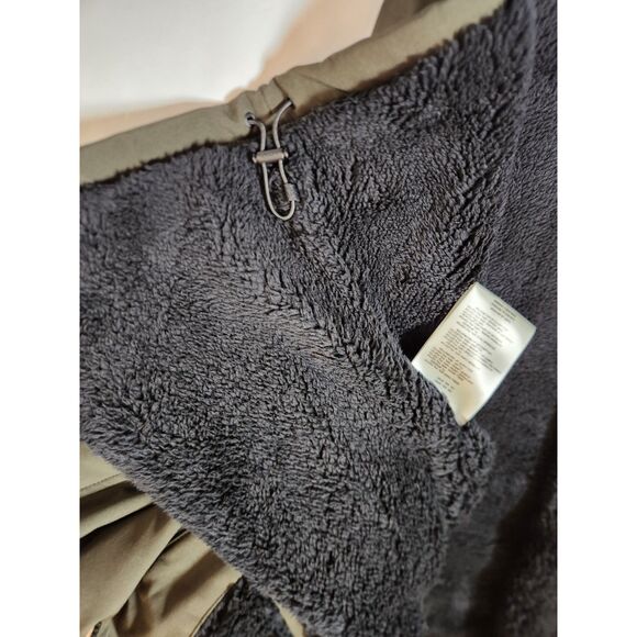 Levi’s Men’s Hooded Trucker Jacket – Size Large, Olive, Sherpa-Lined Softshell - Picture 9 of 9